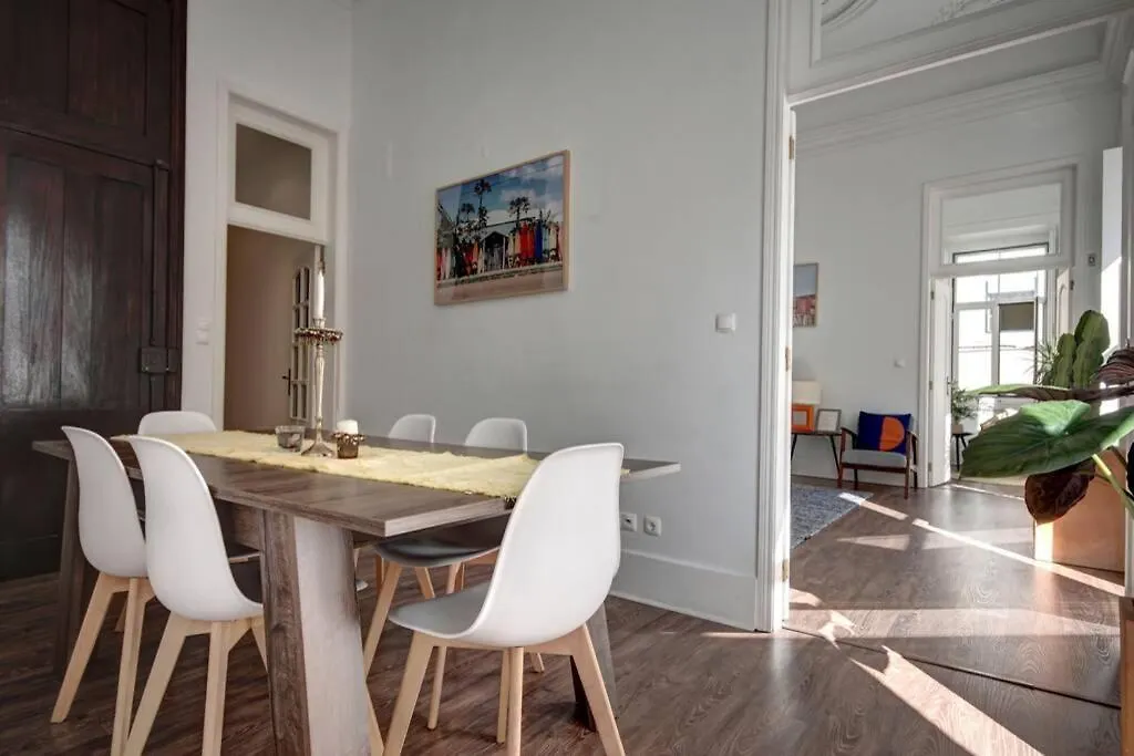 Unique Sao Bento Apartment Ideal For A Group Lisbon