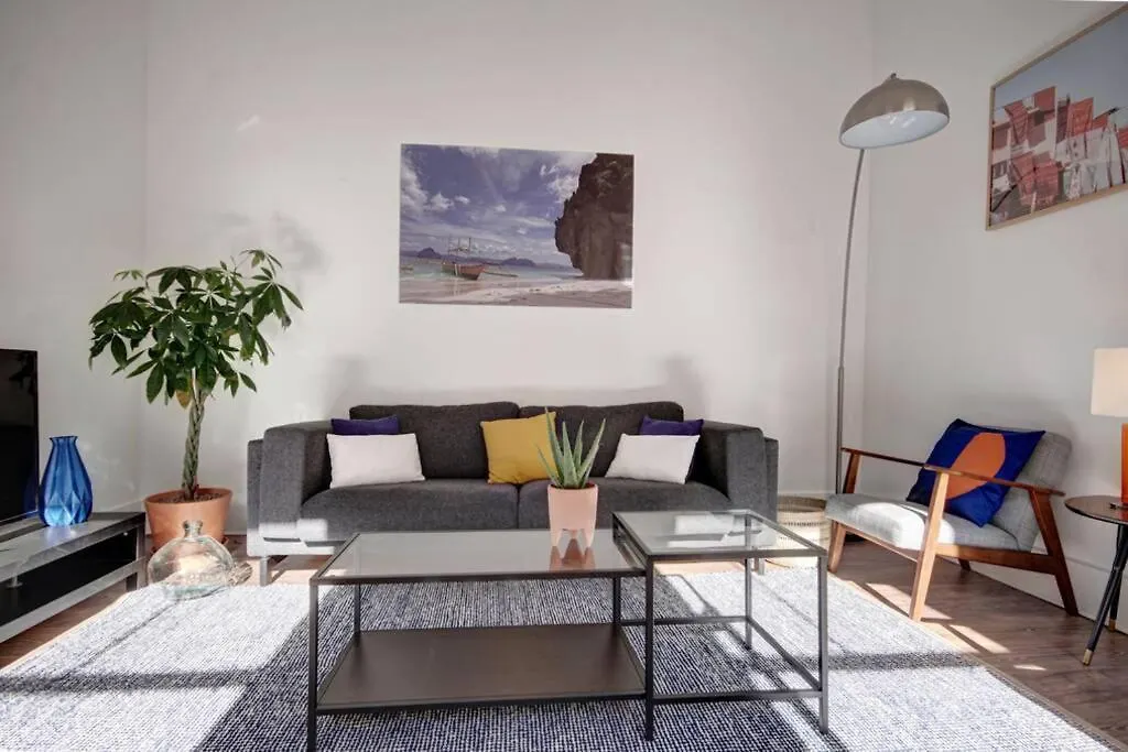 Unique Sao Bento Apartment Ideal For A Group Lisbon