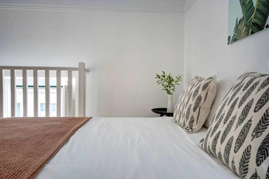 Unique Sao Bento Apartment Ideal For A Group Lisbon