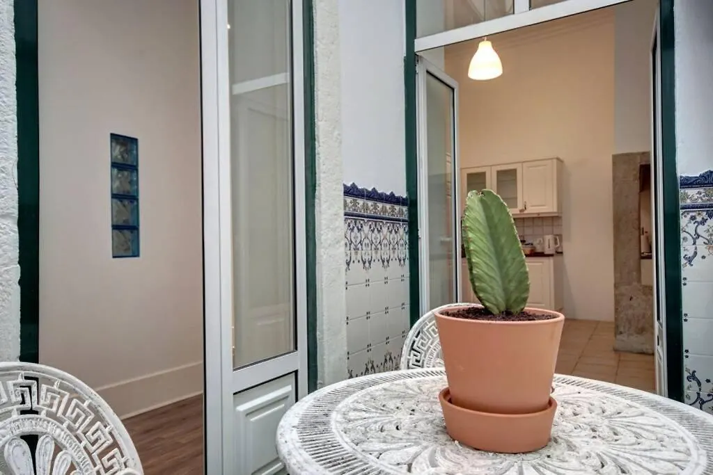Unique Sao Bento Apartment Ideal For A Group Lisbon